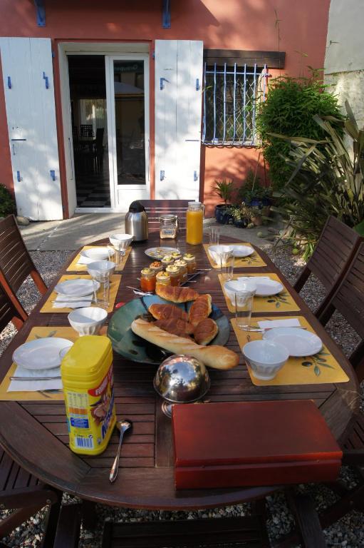 Bed and Breakfast L'Orangeraie Elne Exterior foto