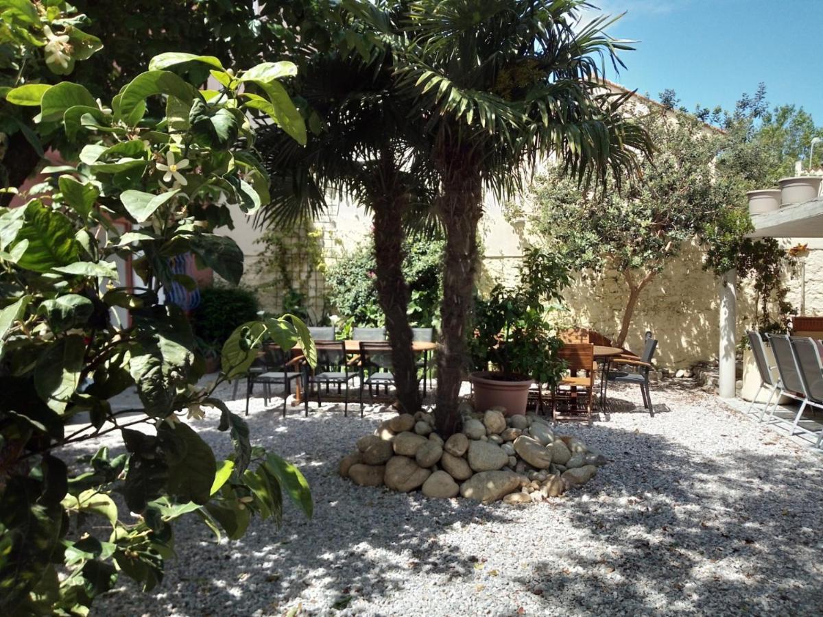 Bed and Breakfast L'Orangeraie Elne Exterior foto