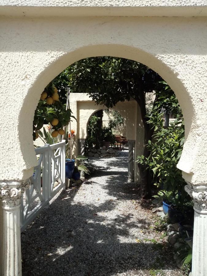 Bed and Breakfast L'Orangeraie Elne Exterior foto